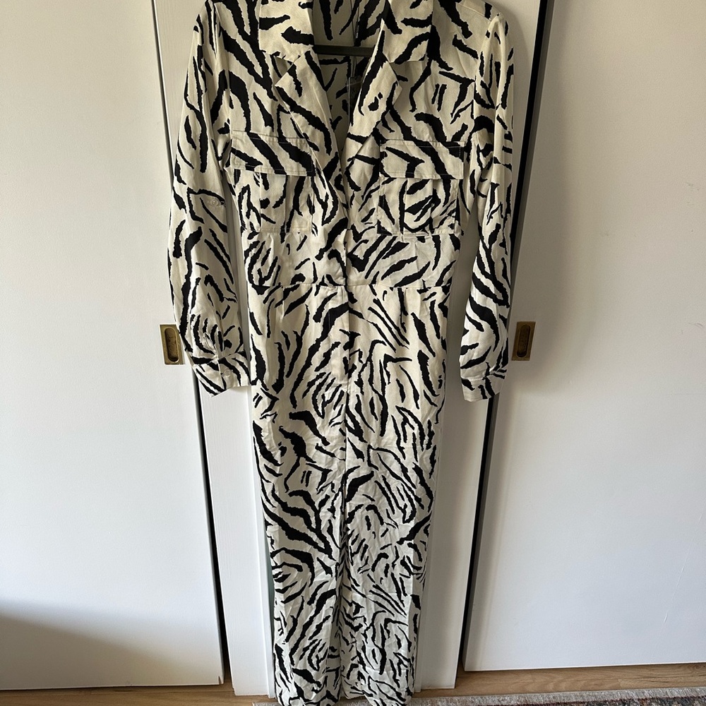 Black and White Zebra Print jumper with belt